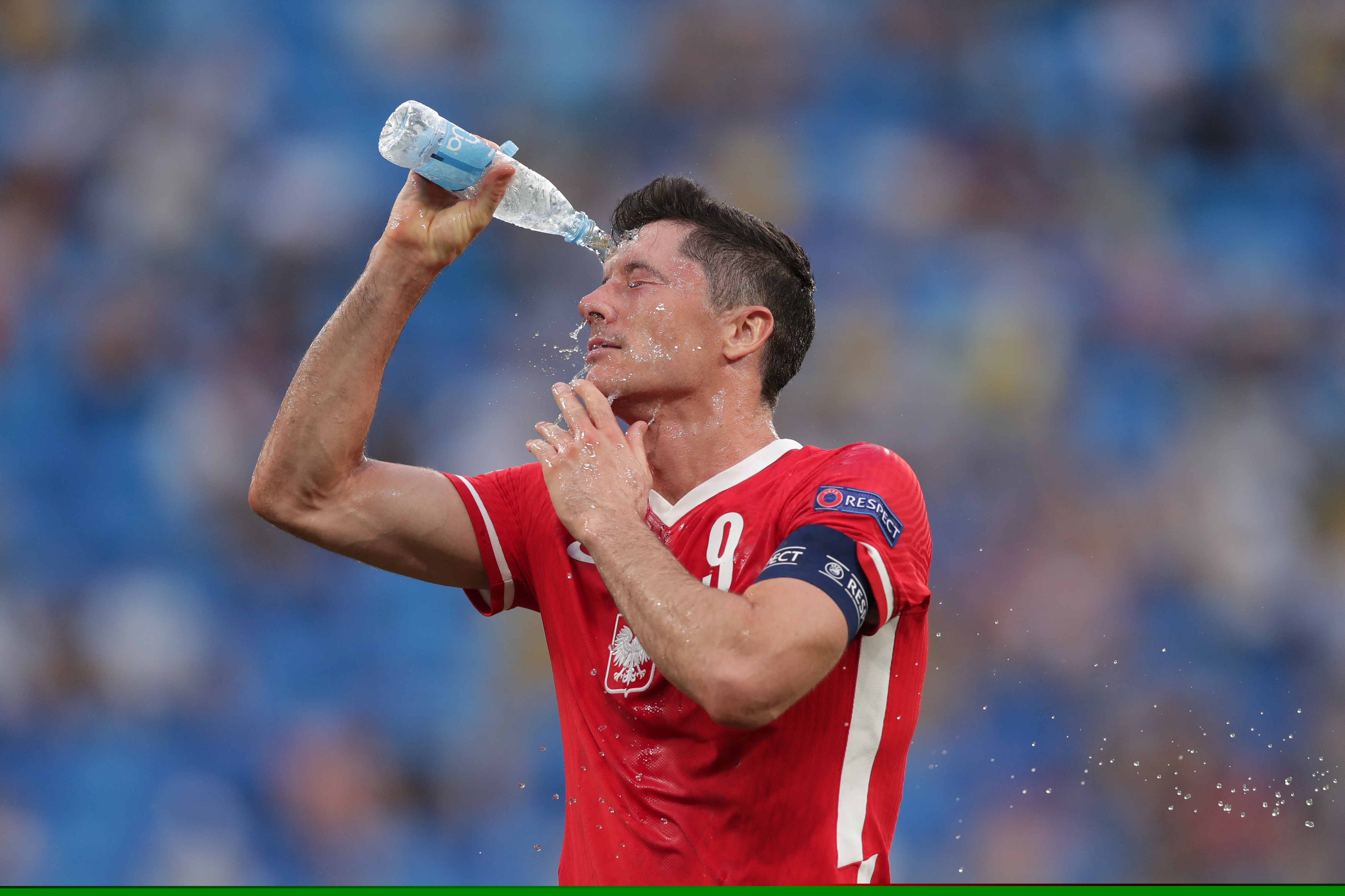 越南U21女排成绩作废！球员性别争议尘埃落定，国际排联修正排名