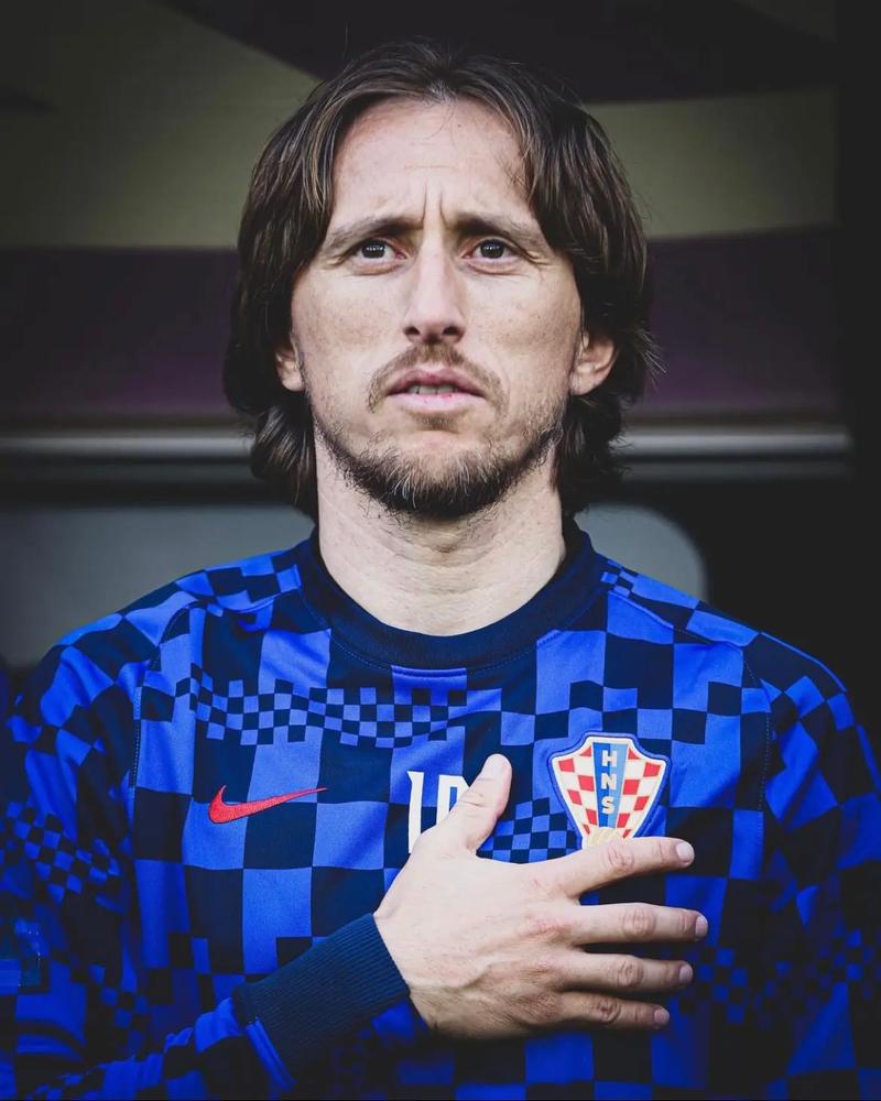 尤尔曼德：多特是顶级球队；格里马尔多可以胜任多个位置